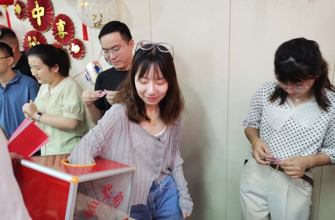 共青團(tuán)南昌市政建設(shè)集團(tuán)有限公司委員會(huì)舉辦了“承傳統(tǒng)文化，享團(tuán)圓美滿”中秋主題活動(dòng)6913.jpg
